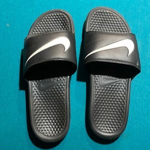 Black Nike Slide Sandals